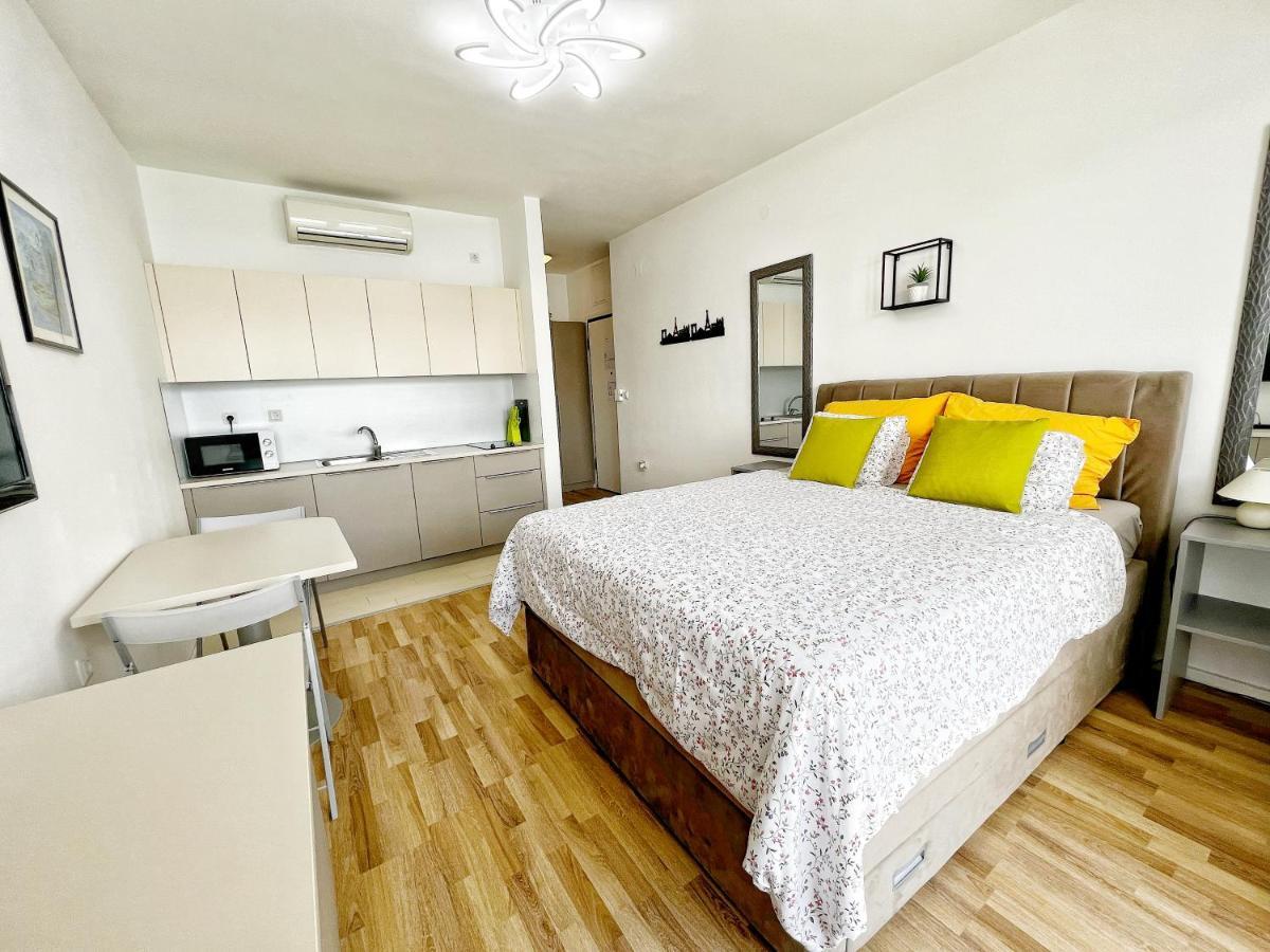 Studio Apartma Pag Blue Ocean 1 With Sea View 파그 외부 사진
